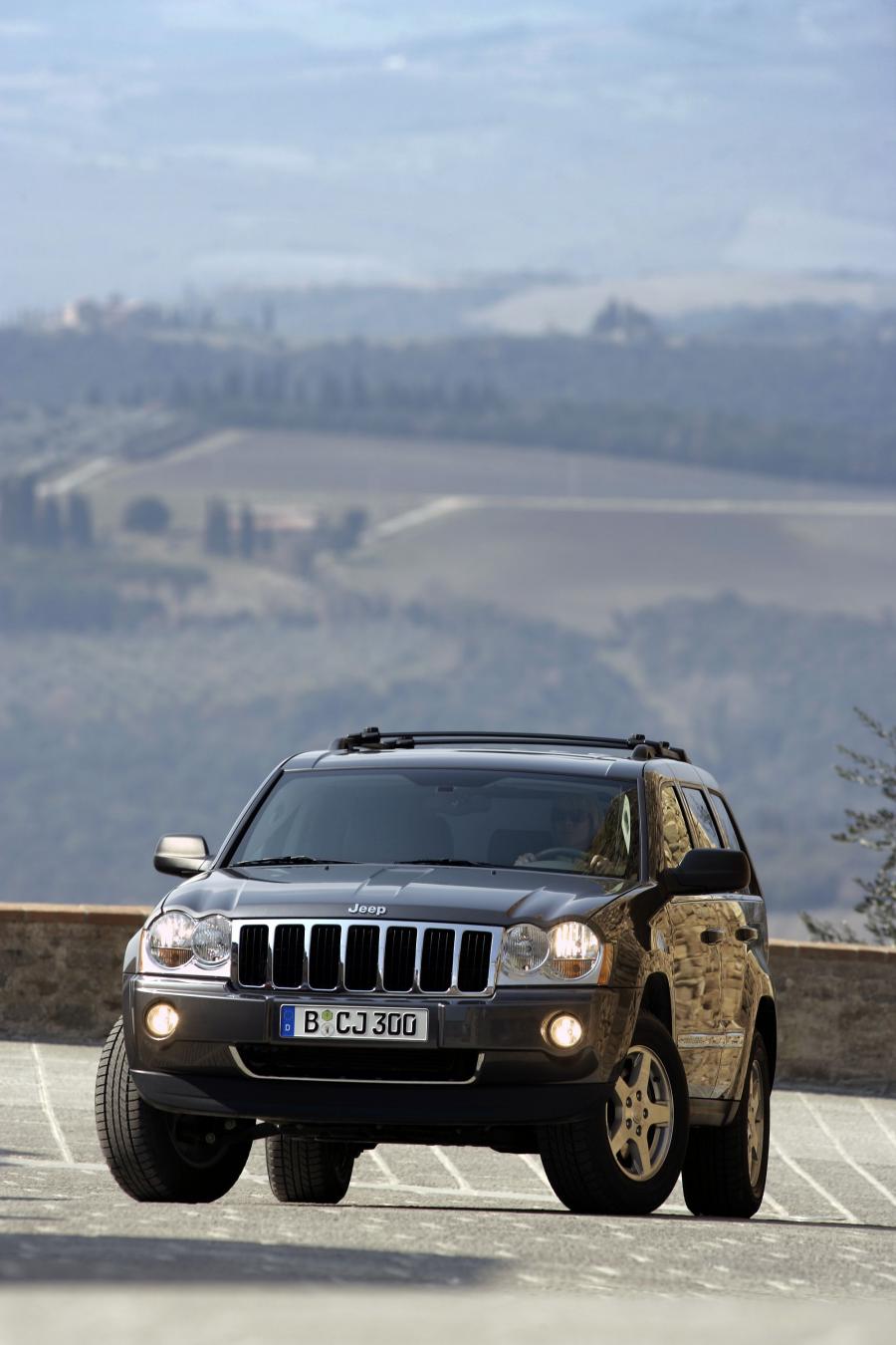  Jeep Grand Cherokee 2005 года  (фото 67 из 133)
